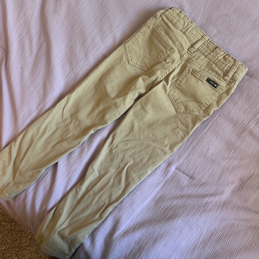 Joes khakis for size 5. Never been worn.